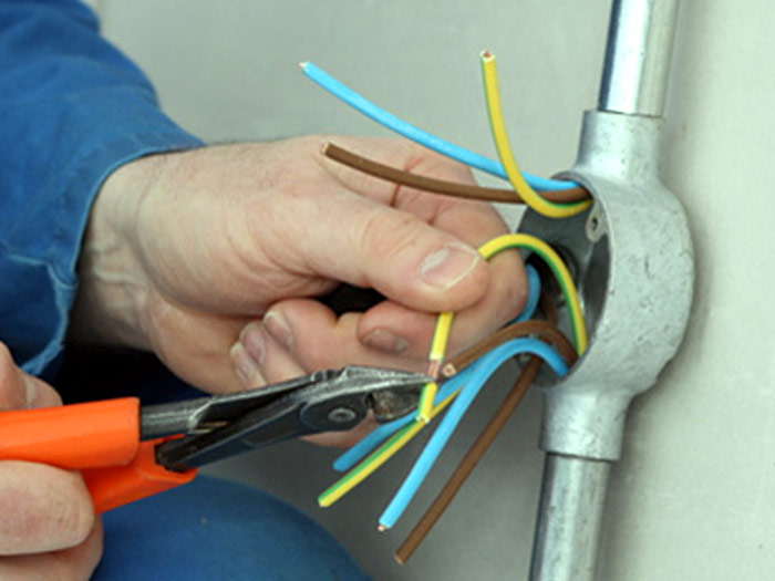 SANCAK konya meram elektrikçi,konya elektrik tesisat,konya karatay elektrikçi,konya elektrik malzemeleri 