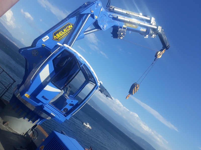 ASELKON; marine crane,  ship crane,  ship crane production, marine crane export, ship crane export
