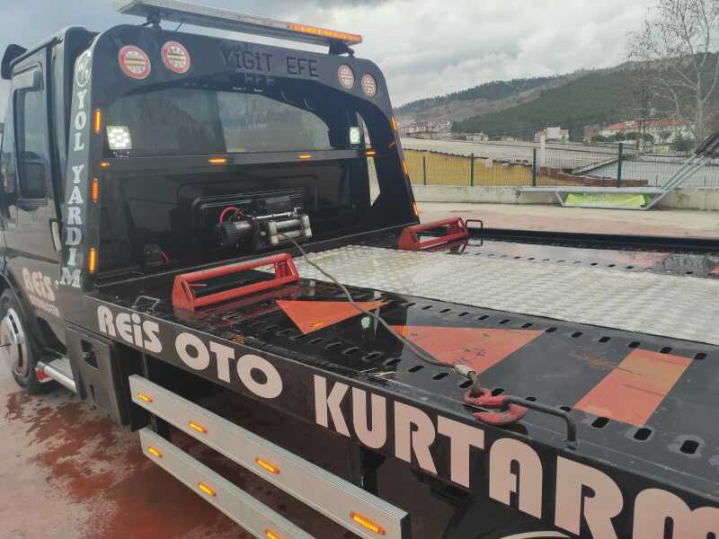 REİS; Taşova yol yardım, oto araç taşıma, amasya oto kurtarma, araç çekici, yol yardım, oto araç taşıma