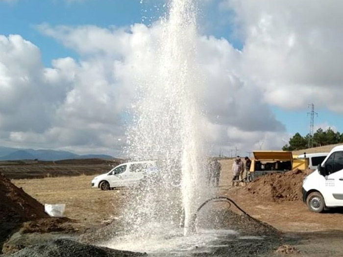 ATA SONDAJ;  Çanakkale sondaj, zemin etüdü sondör çanakkale, dalgıç pompa sökme, dalgıç pompa montajı