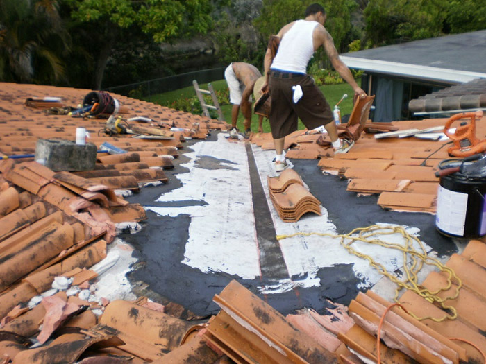 ALANSAN; Konya kiremit çatı tamir ustası, şıngıl çatı tamir ustası, kiremit çatı tamir fiyatları