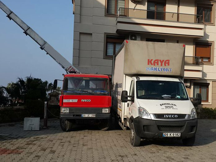 KAYA NAKLİYAT; Kuşadası nakliyat, Kuşadası kiralık asansör, Kuşadası kiralık mobilya asansörü, Kuşadası asansör 