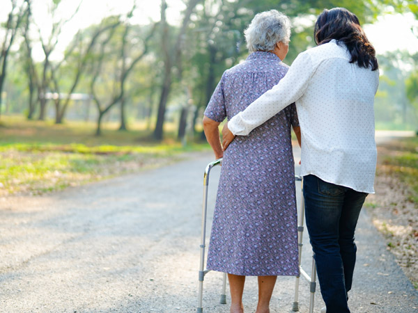 ULUS  Konya azeri kırgız çocuk bakıcısı, azeri kırgız çoban, azeri kırgız hayvan bakıcısı, 